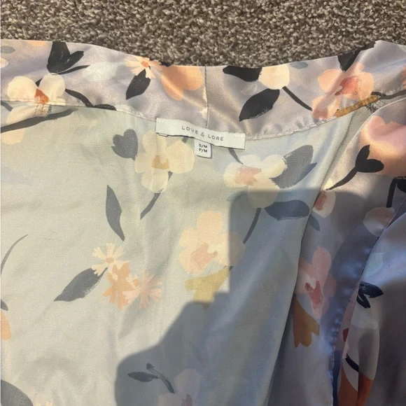 Floral Robe - Picture 2 of 2